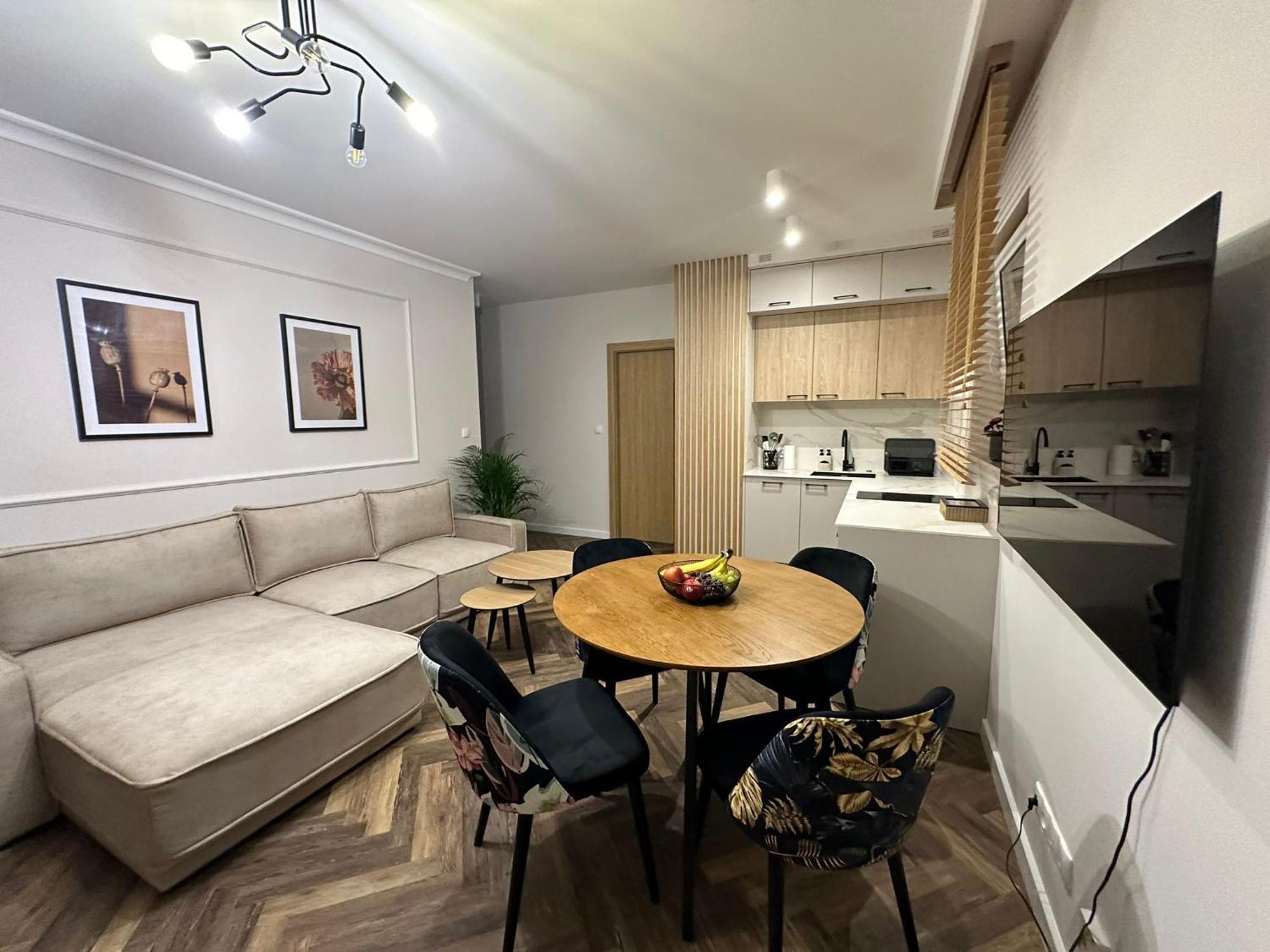 Apartamenty W Centrum Z Bezplatnym Parkingiem By Gingerbread Apartments Thorn Exterior foto