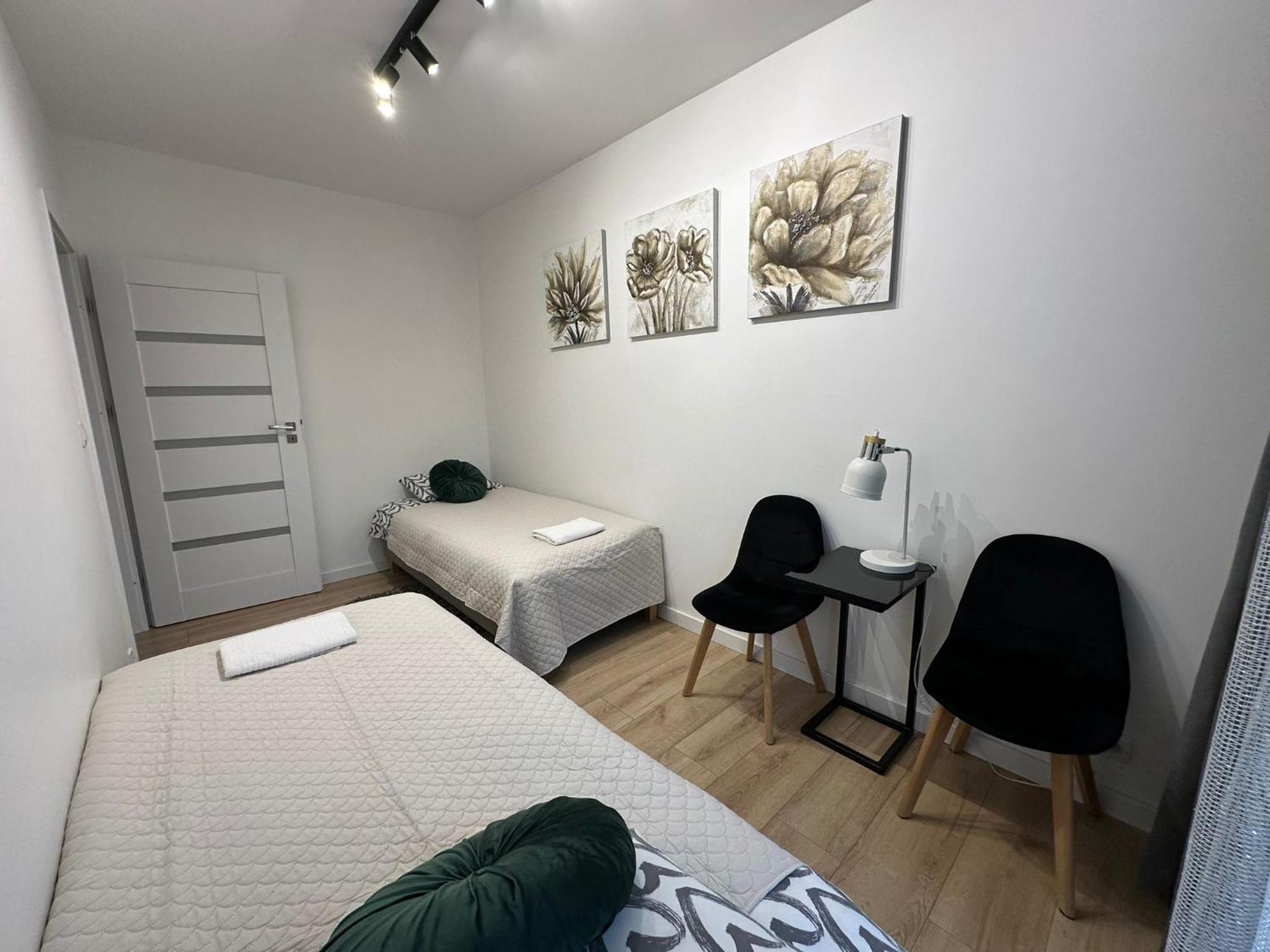 Apartamenty W Centrum Z Bezplatnym Parkingiem By Gingerbread Apartments Thorn Exterior foto