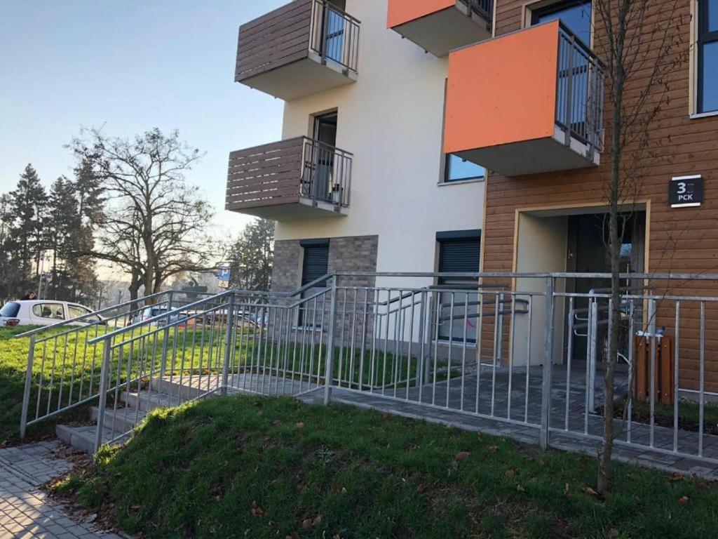 Apartamenty W Centrum Z Bezplatnym Parkingiem By Gingerbread Apartments Thorn Exterior foto