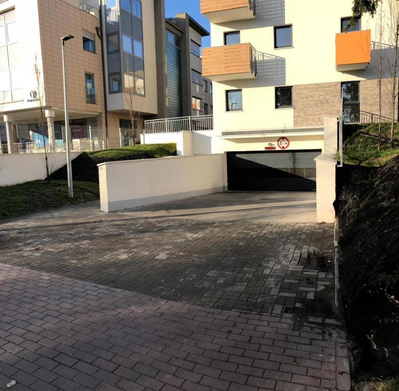 Apartamenty W Centrum Z Bezplatnym Parkingiem By Gingerbread Apartments Thorn Exterior foto